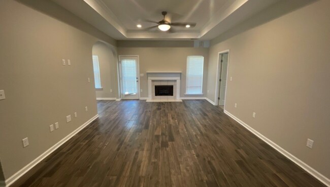 Building Photo - SELF TOUR NOW! - 1010 Daventry Way, Calera...