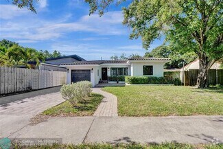 Building Photo - 807 SW 18th St