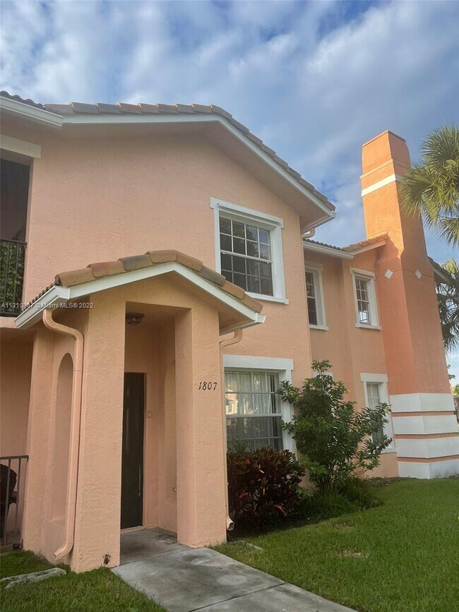 Foto del edificio - 1807 Belmont Ln