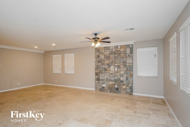 Building Photo - 6918 Double Vista Way