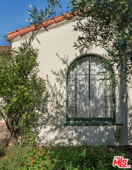 Foto del edificio - 630 N Alta Vista Blvd