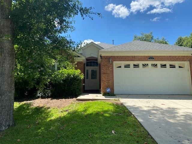 Building Photo - 1030 Parkview Dr