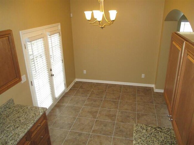 Building Photo - 1050 Trotters Farm Rd