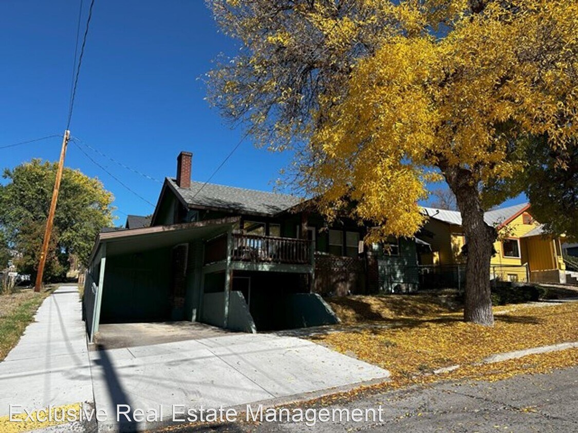 2 br, 1 bath House 735 N 2nd Street House Rental in Klamath Falls