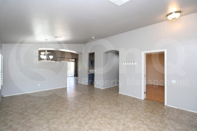 Foto del edificio - 5406 W Ian Dr