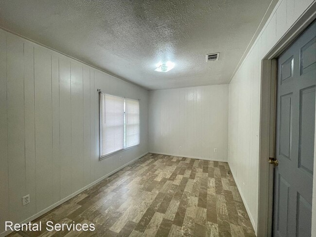 Building Photo - 2 br, 1 bath House - 485 Old Hwy 90 W Unit 30