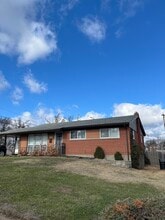 Building Photo - 7445 Saleen Ct