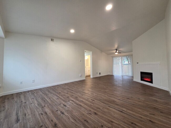 Foto del edificio - 1106 106th St Ct E