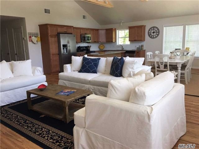 Foto del edificio - 620 Corwin St