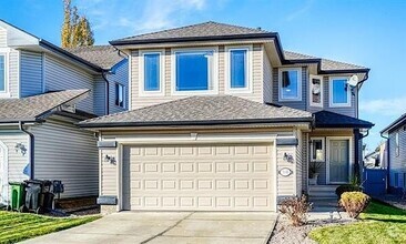 Building Photo - 308 Gibb Close NW