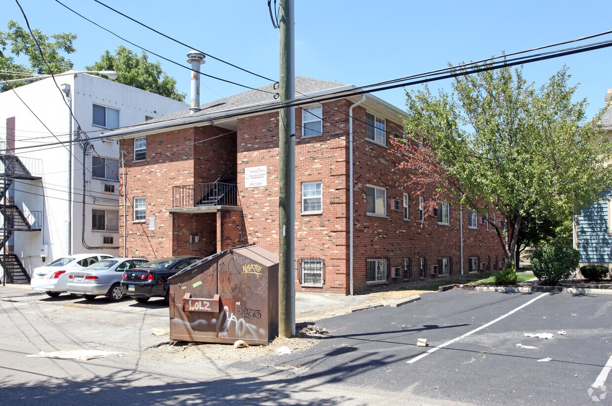Primary Photo - 49 E 14th Ave