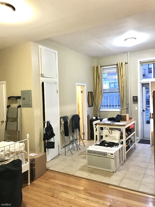 Foto principal - 2323 30th Ave