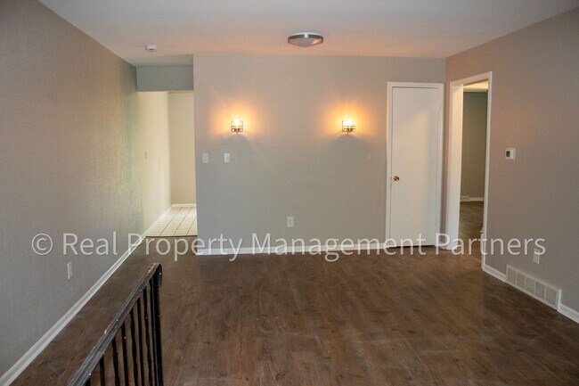 Foto del edificio - 3920 Camelot Dr SE