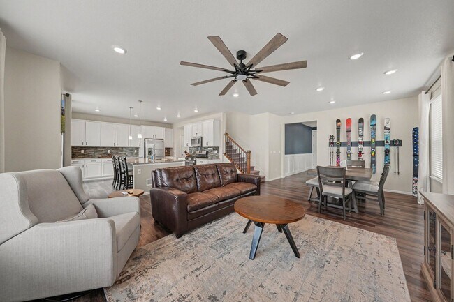 Foto del edificio - Beautiful spacious four bedroom house!