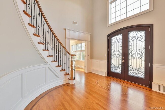 Foto del edificio - 34 Renfrew Rd