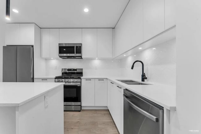 Building Photo - 8353 200A St