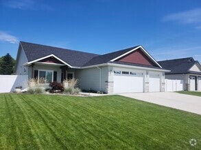 Building Photo - 10850 N Brantley Rd