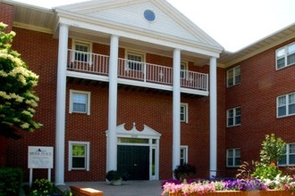 River Place Apartments Photo