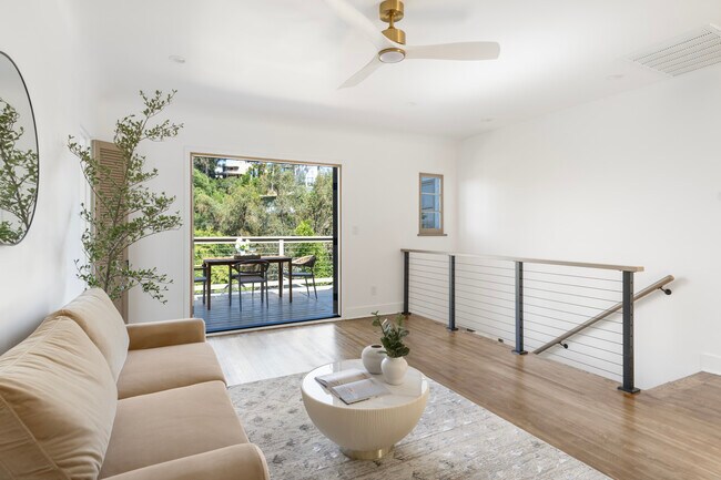 Foto del edificio - 2376 Lake View Ave