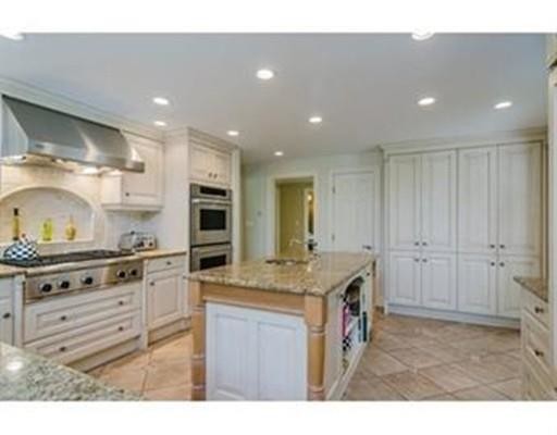 Building Photo - 111 Montvale Rd