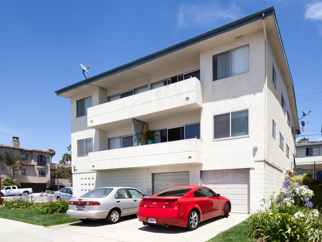 Building Photo - Knob Hill Apartments