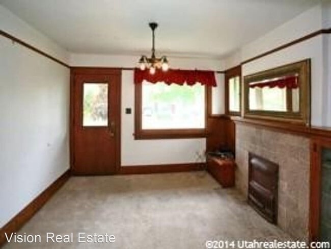 Building Photo - 172 S 600 W