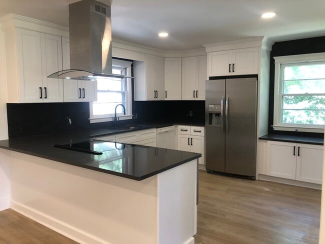 Building Photo - Englewood