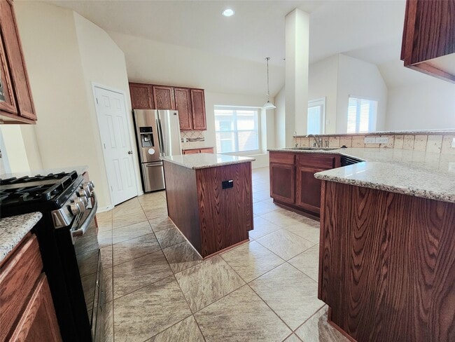 Building Photo - 5427 Seabird St