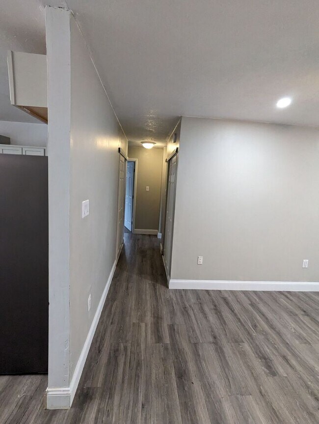 Foto del edificio - Don't miss out on this fully remodeled 3 b...