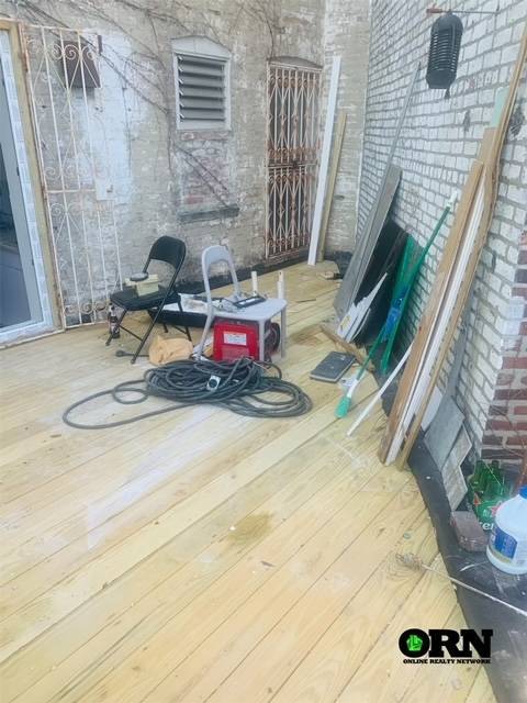 Primary Photo - 18-10 Weirfield St