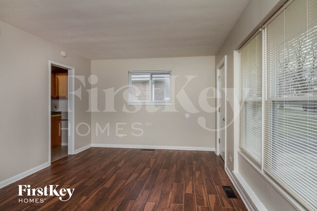 Foto del edificio - 17941 Wildwood Ave