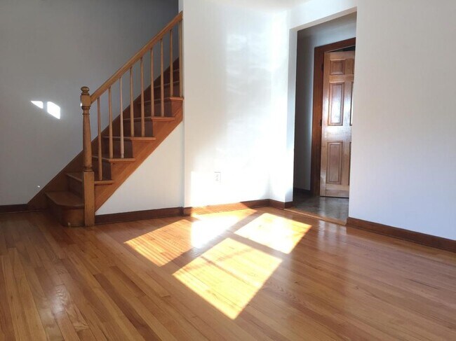 Mucha luz natural - 1310 Slater Rd