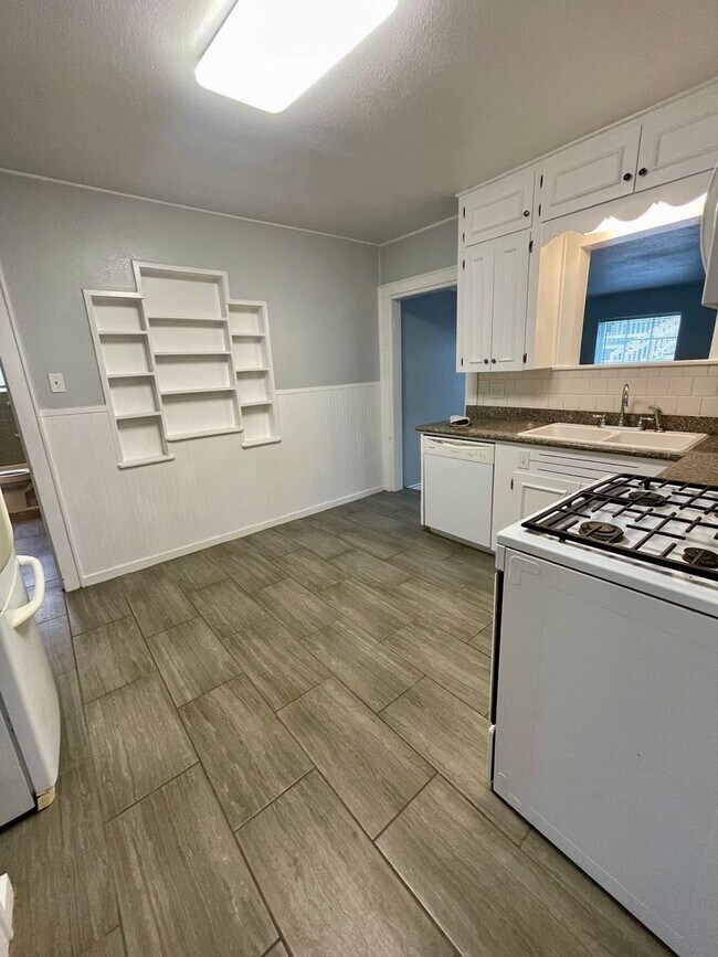 Foto del edificio - 715 10th Ave N