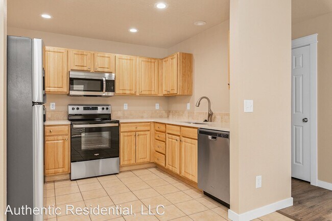 Building Photo - 4 br, 2.5 bath House - 9672 W Rustica Drive