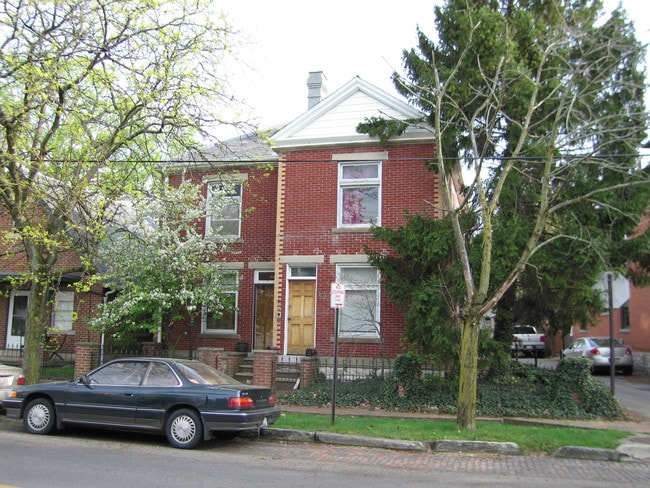 239 E. Whittier St - 239 E Whittier St