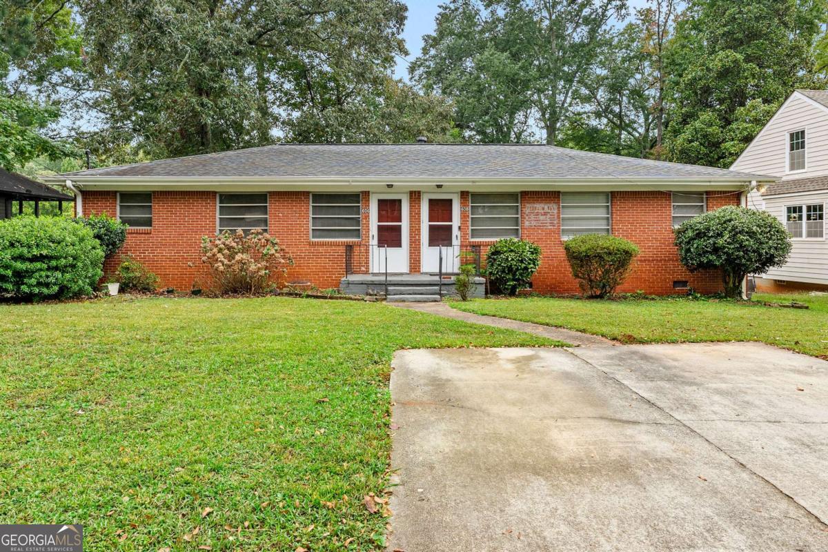 Primary Photo - 606 Sycamore Dr