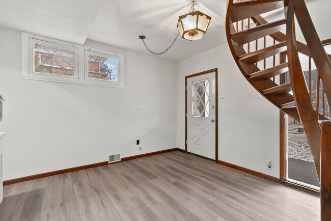 Foto del edificio - 67 Oregon Ave