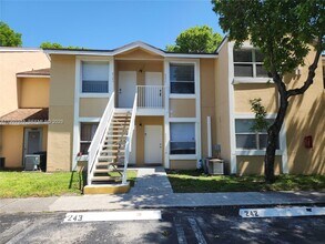 Building Photo - 8059 SW 21st Ct
