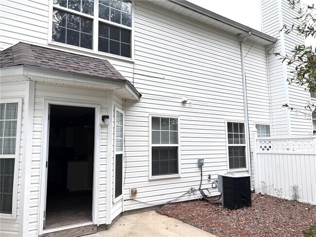Foto del edificio - 224 Cottonwood Creek Cir
