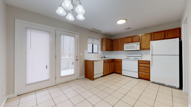 kitchen in town home - Colonial Village