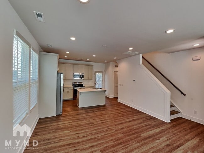 Building Photo - 3913 Ironwood St