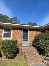 Building Photo - 4959 Fieldcrest Dr