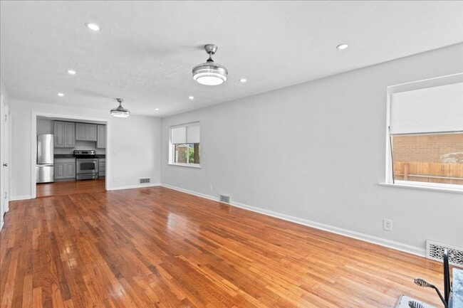 Building Photo - 3551 S 2200 W