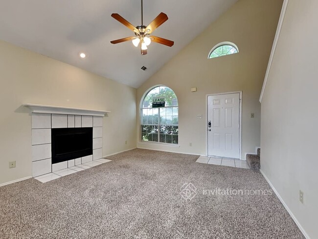 Building Photo - 5011 Highbank Dr