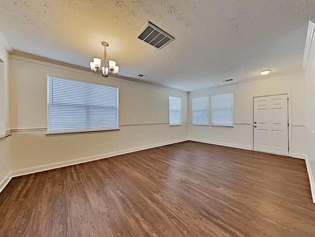 Building Photo - 76 Parkmont Ct