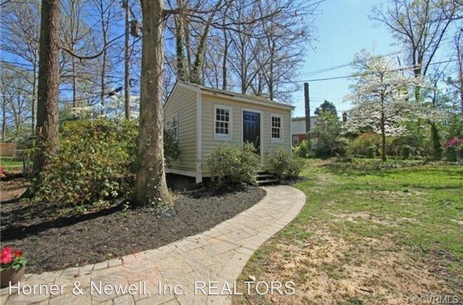 Building Photo - 4 br, 2 bath House - 905 Greenway Lane