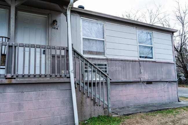 Photo - 1414 Chicago Ave Apartment