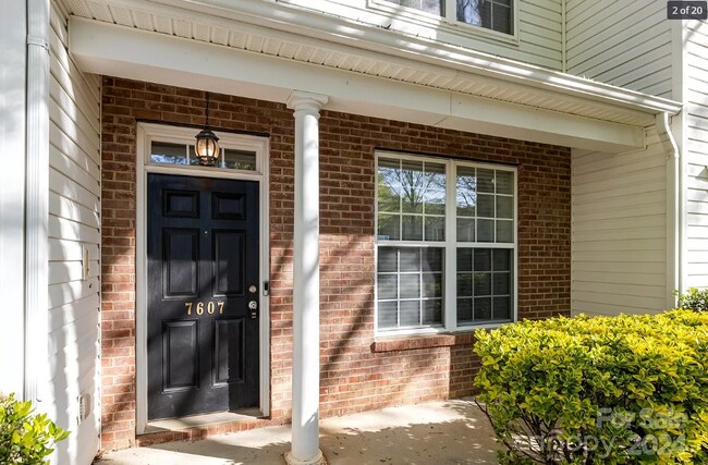 Foto del edificio - 7607 Abigail Glen Dr