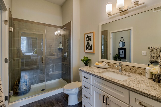 Building Photo - 946 MLK