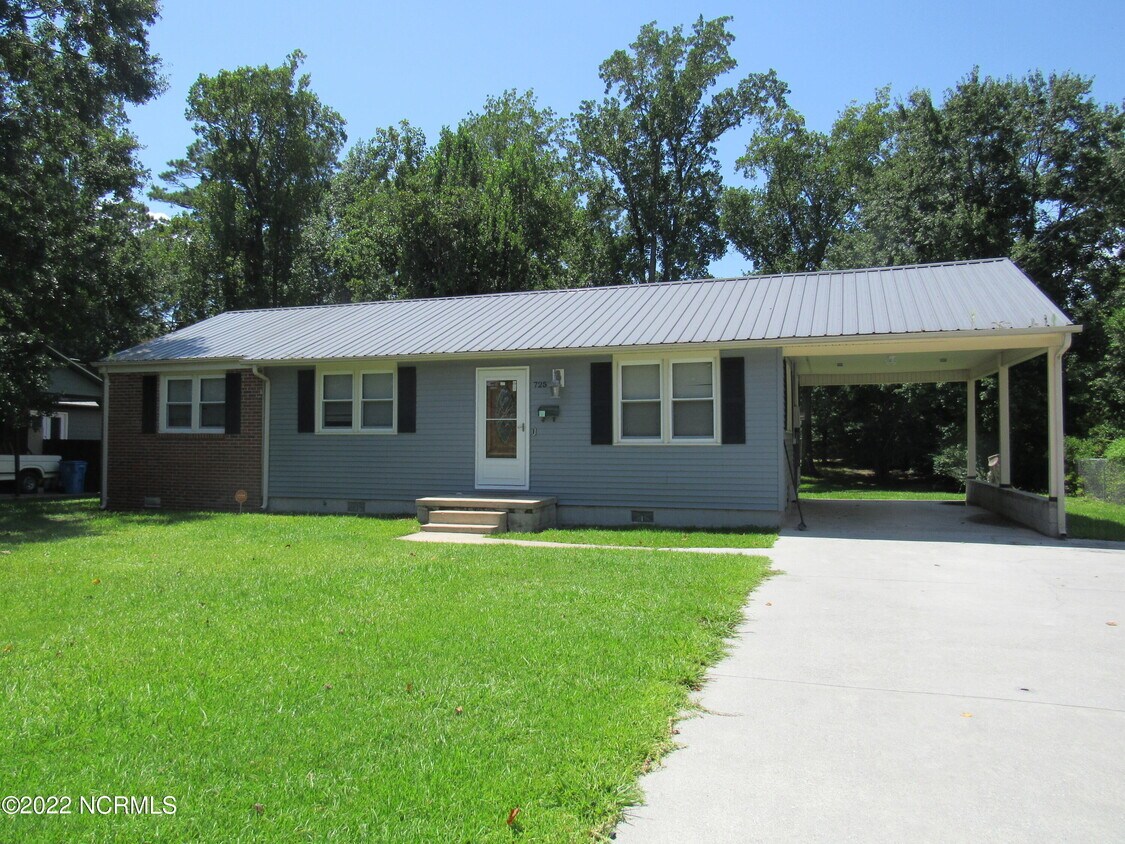 725 Vernon Dr, Jacksonville, NC 28540 House Rental in Jacksonville